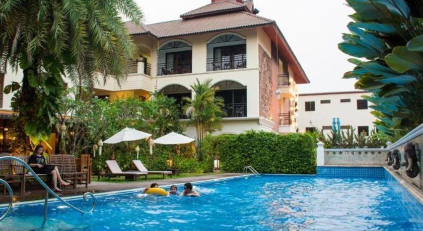 Phoomthai Garden Hotel Phrae Exterior photo