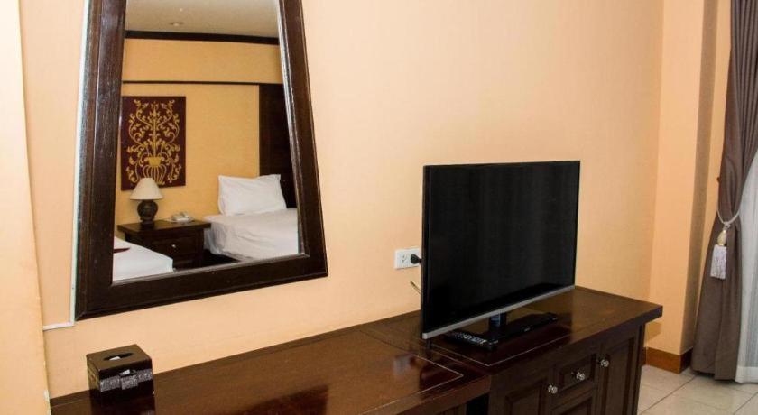 Phoomthai Garden Hotel Phrae Exterior photo