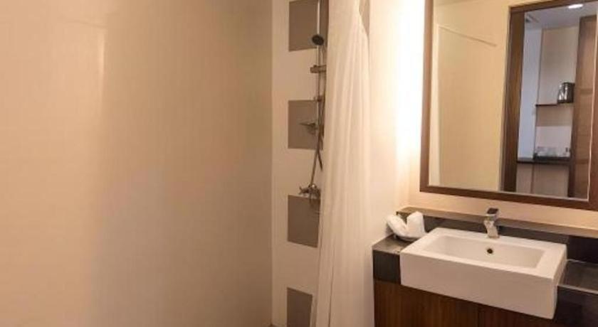Phoomthai Garden Hotel Phrae Exterior photo